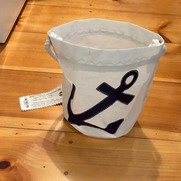 Sea Bags White and Black Anchor Tote - Picture 4 of 5